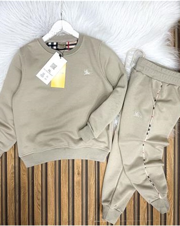 BURBERRY BEJ EŞOFMAN TAKIMI(Aşağıdaki açıklamayı okuyunuz)