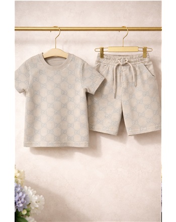 GUCCİ BEJ 1/16 YAŞ ARASI TAKIM ( Büyük tercih edebilirsiniz)